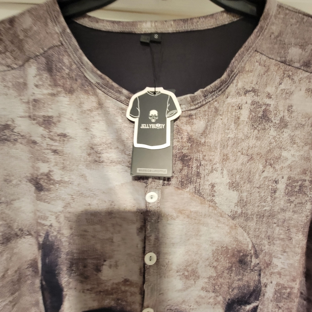 Jellybuddy Men's long sleeve skull shirt. New. Small - Picture 5 of 5